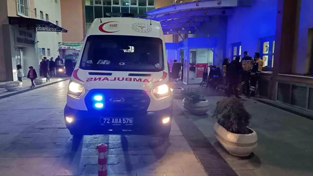 Batman’da Merdiven Boşluğuna Düşen Genç Kız Ağır Yaralandı