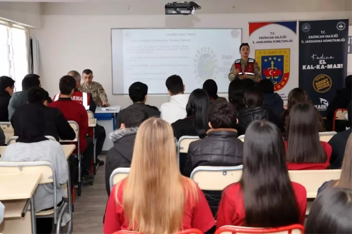 Erzincan’da Jandarma’dan Öğrencilere Bilgilendirme Faaliyeti