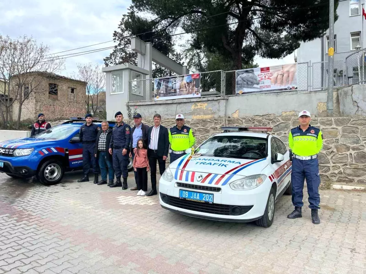 Kuyucak’ta Jandarma Bayram Kutlaması ve Trafik Kontrolü Gerçekleştirdi