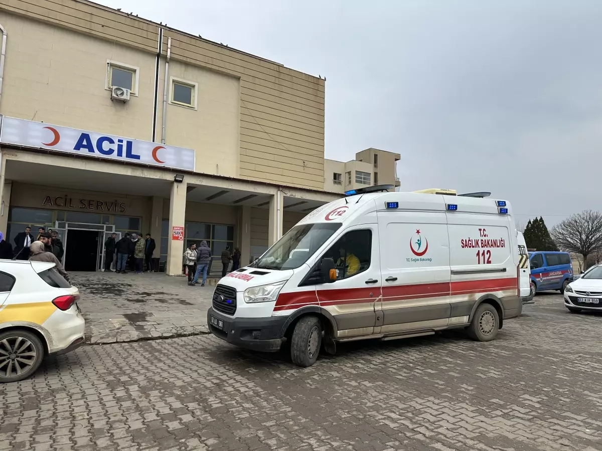 Siverek’te 2 Yaşındaki Çocuk 3. Kattan Düşerek Hayatını Kaybetti