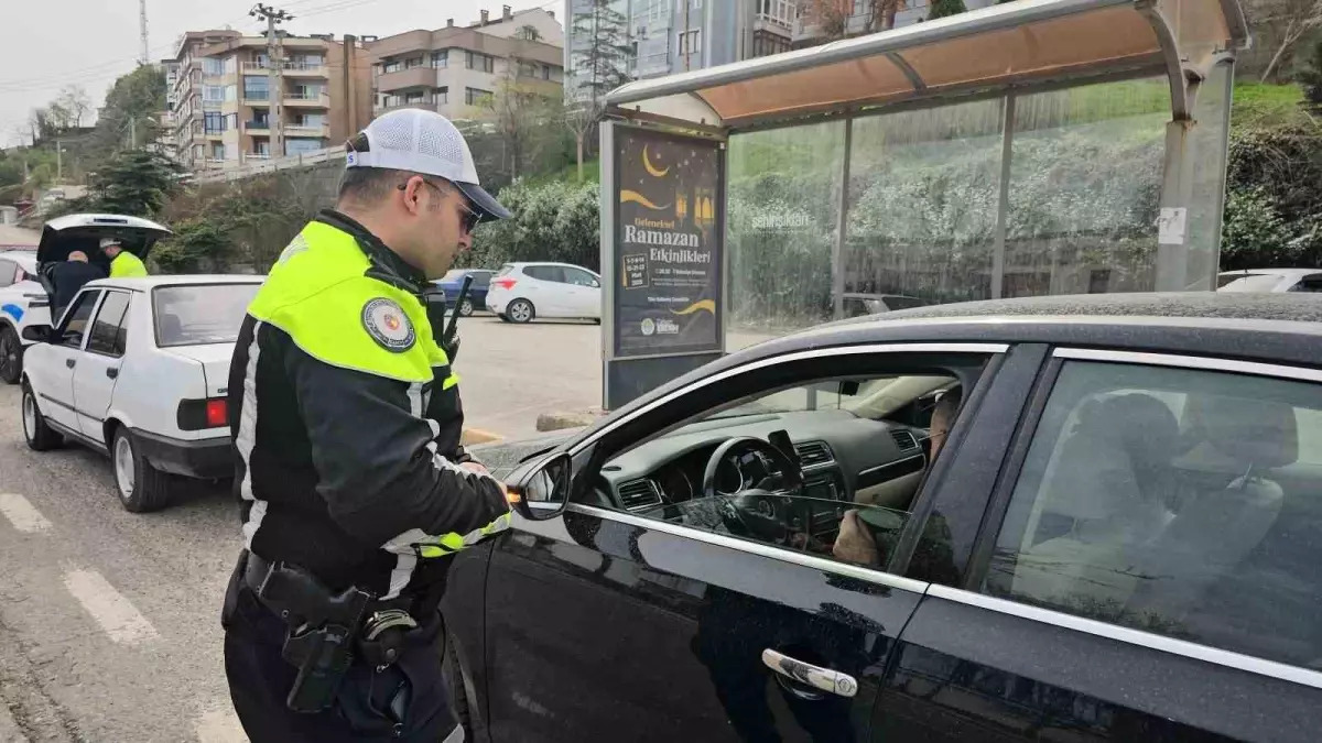 Zonguldak’ta Dron Dayanaklı Trafik Kontrolü: Işık İhlali Yapan 5 Şoföre Ceza