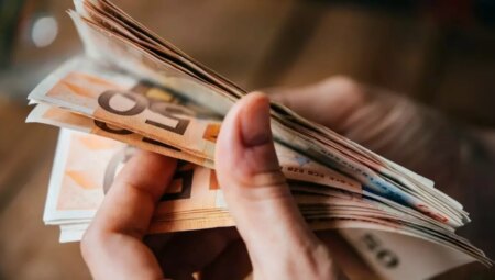 10 NİSAN DÖVİZ KURLARI! Bugün dolar kaç TL, euro ne kadar? 2025 MERKEZ BANKASI CANLI DÖVİZ KURLARI!