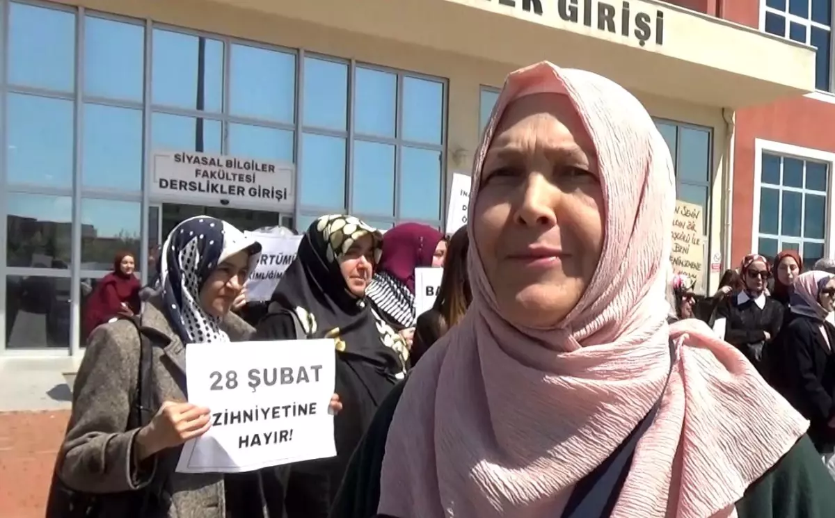 Başörtüsü Açıklaması Üzerine Öğrencilerden Reaksiyon ve Dayanak