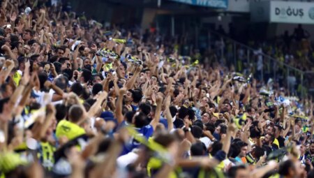 Fenerbahçe’de beklenmedik ayrılık: Gelen teklifleri kabul edin