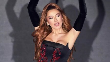 Sevgilisinden ayrılan Hadise, sahne aldığı konserde içini döktü