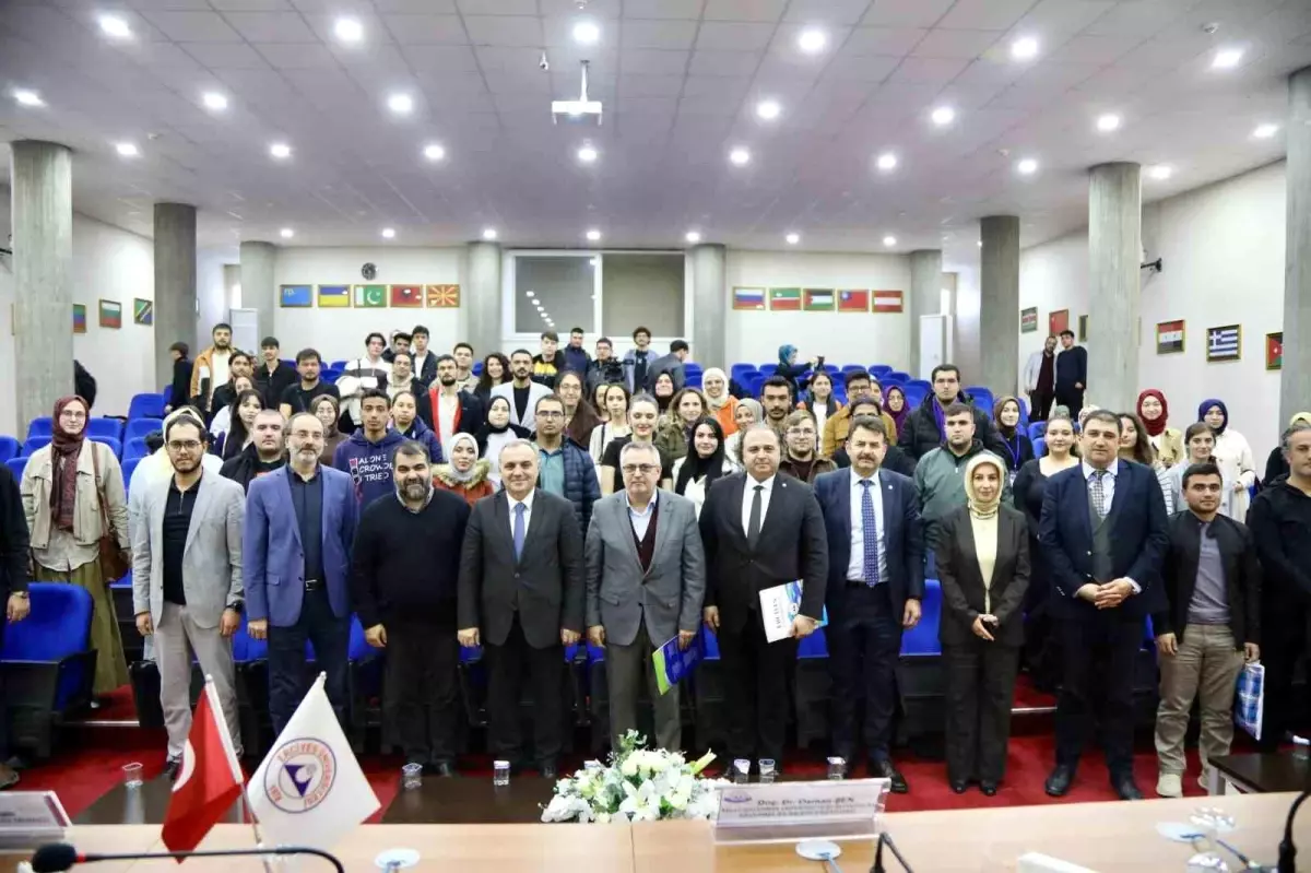 Suriye’deki Gelişmeler ve Türkiye’ye Tesirleri Paneli Düzenlendi
