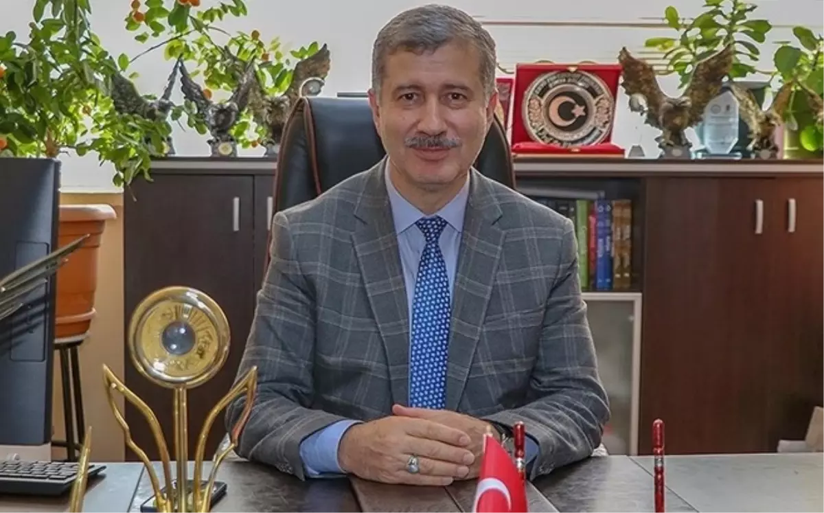 Yeni Ağrı İbrahim Çeçen Üniversitesi rektörü kim oldu? Ağrı İbrahim Çeçen Üniversitesi Rektörü Prof. Dr. İlhami Gülçin kimdir, kaç yaşında, nereli, br