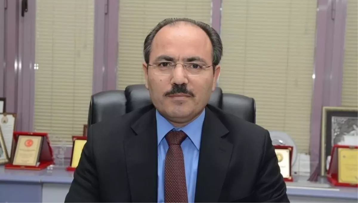 Yeni Pamukkale Üniversitesi rektörü kim oldu? Pamukkale Üniversitesi Rektörü Prof. Dr. Mahmud Güngör kimdir, kaç yaşında, nereli, branşı ne?