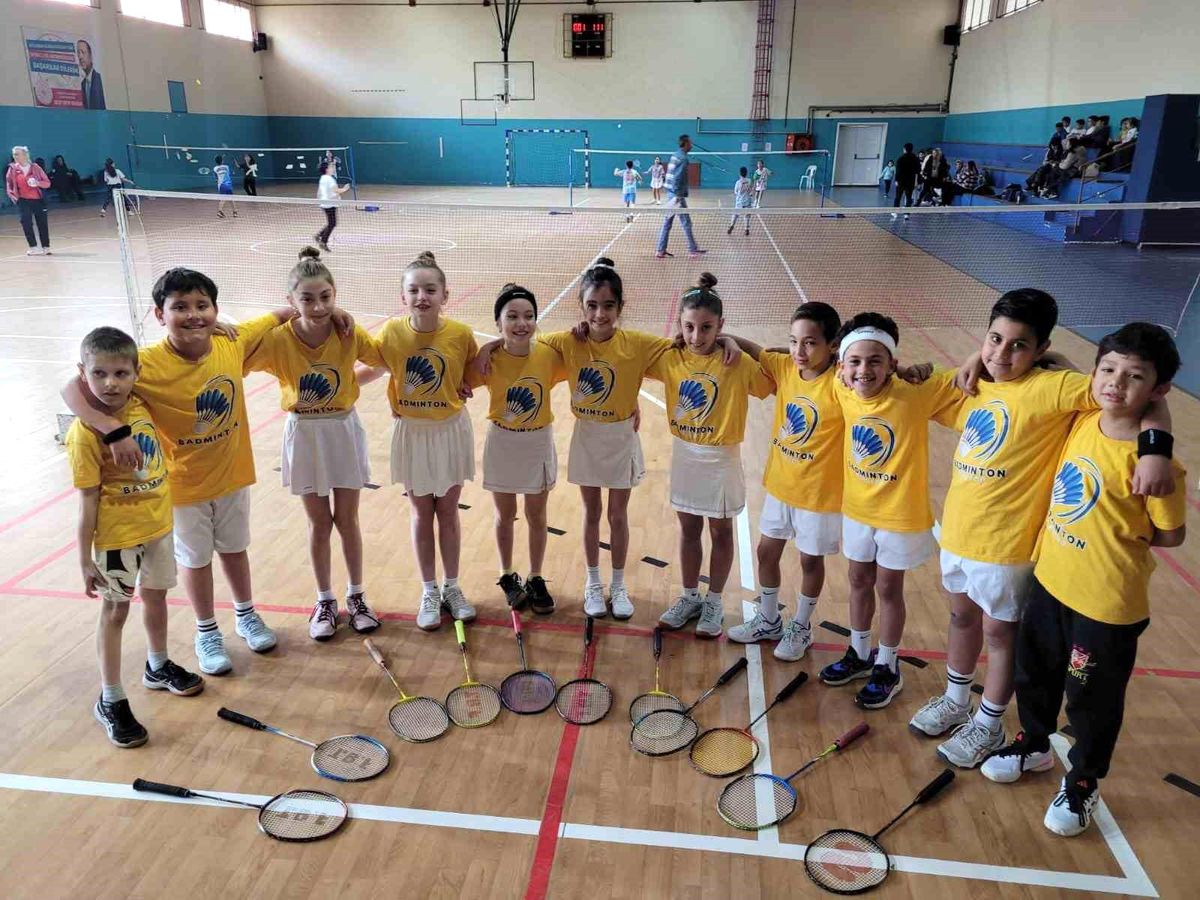 11 Yaş Altı Badminton Vilayet Birinciliği Karşılaşmaları Tamamlandı