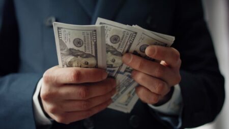 15 NİSAN CANLI DÖVİZ! Bugün dolar kaç TL, euro ne kadar? Merkez Bankası anlık döviz kurları!