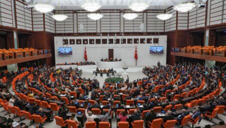 6 milletvekiline ilişkin dokunulmazlık evrakları Meclis’te