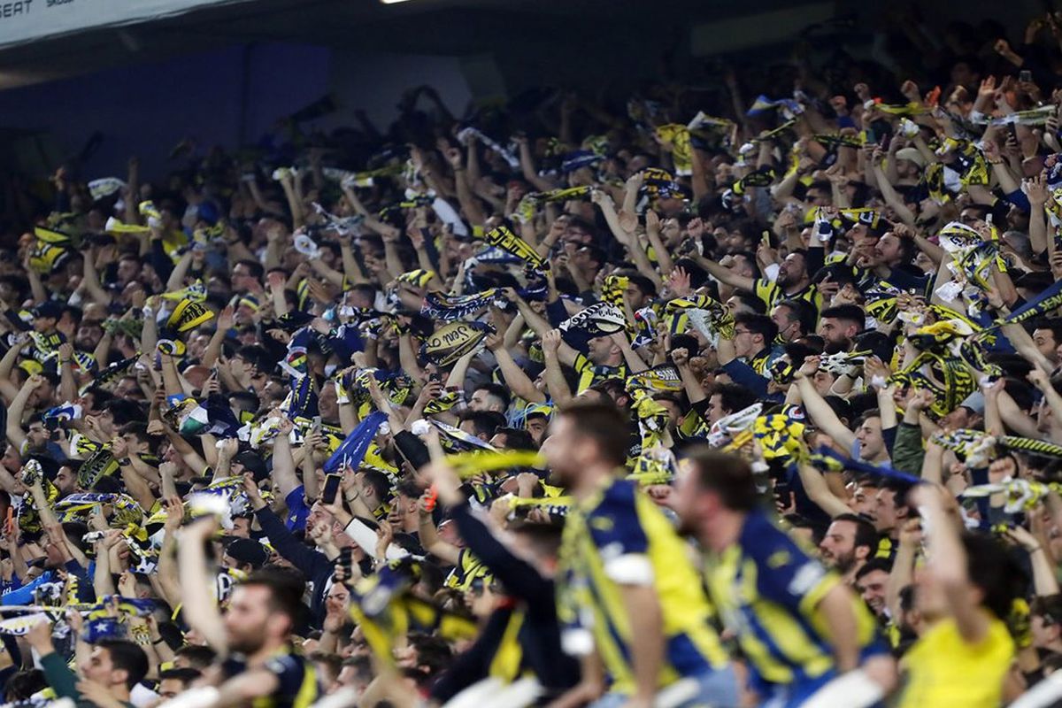 Galatasaray’ın istediği kaleciyi Fenerbahçe kaptı