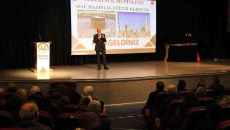 Hacı Adaylarına Seminar Düzenlendi