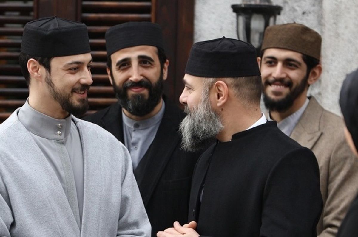 Kızıl Goncalar neden yok?
