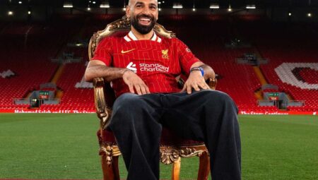 Mohamed Salah, Liverpool’da kalmak için dudak uçuklatan serveti elinin karşıtıyla itti