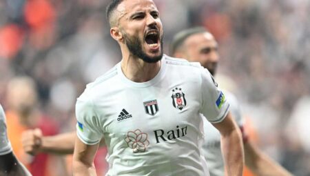 Romain Saiss: Beşiktaş’tan ayrılabilmek için kendi yerime sol stoper aradım