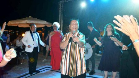 Roman Müziğinin Sevilen İsimlerinden Balık Ayhan Ağır Bakıma Alındı