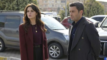 UZAK KENT YENİ KISIM CANLI İZLE! KANAL D canlı yayın ekranı ile Uzak Kent 21. kısım izle full HD, kesintisiz! Uzak Kent’te kim ölüyor?