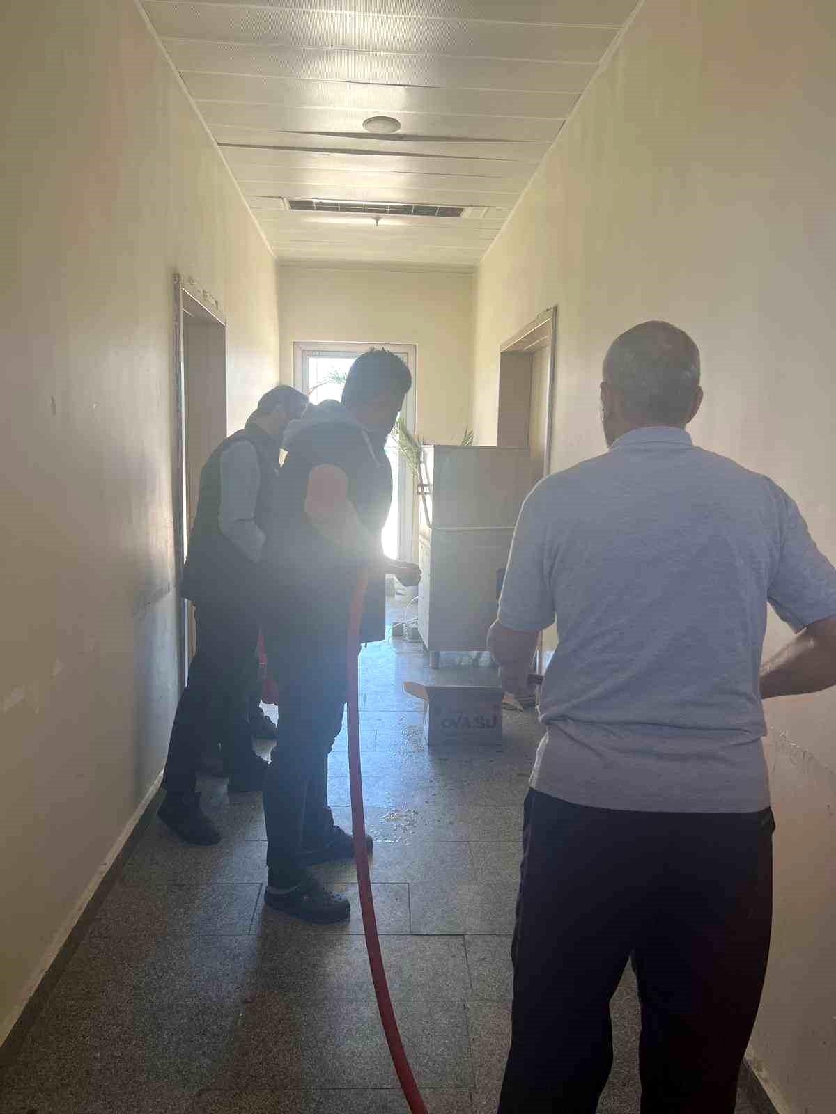 Afyonkarahisar Devlet Hastanesi’nde Sarsıntı ve Yangın Tatbikatı Gerçekleştirildi