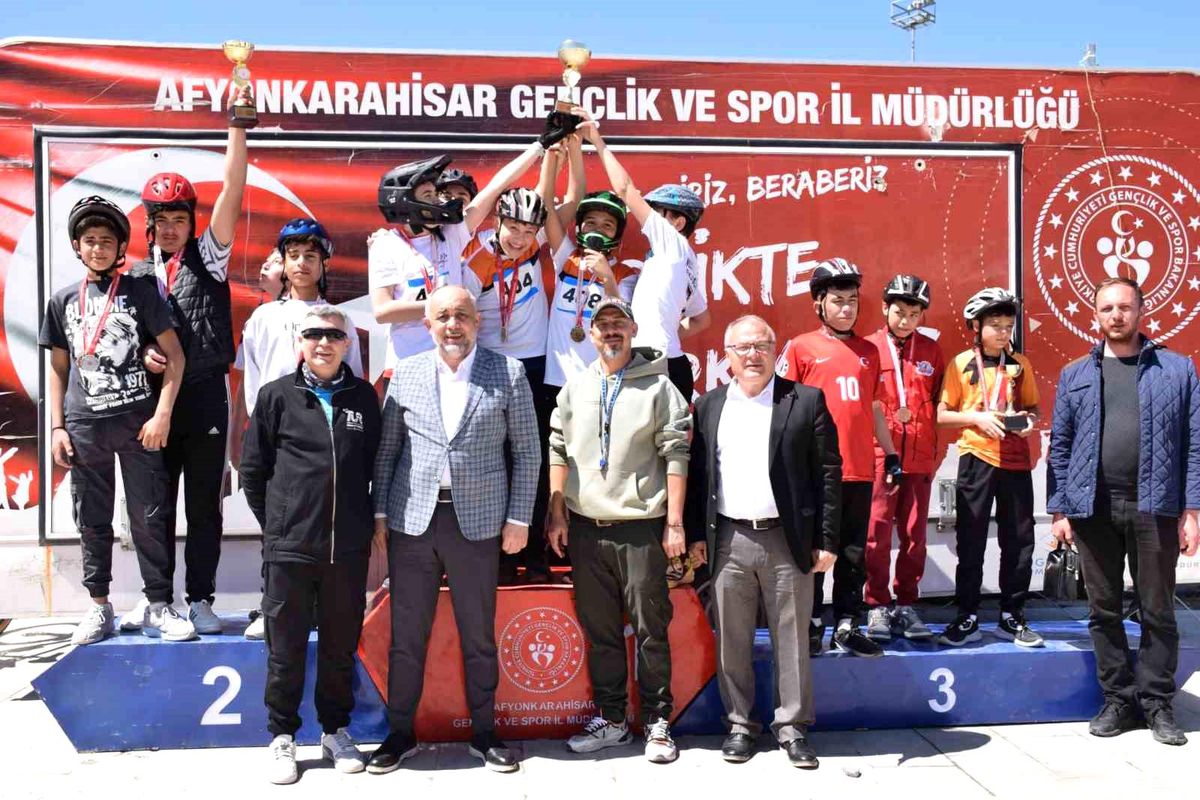Afyonkarahisar’da Bisiklet Karşılaşmaları Sona Erdi