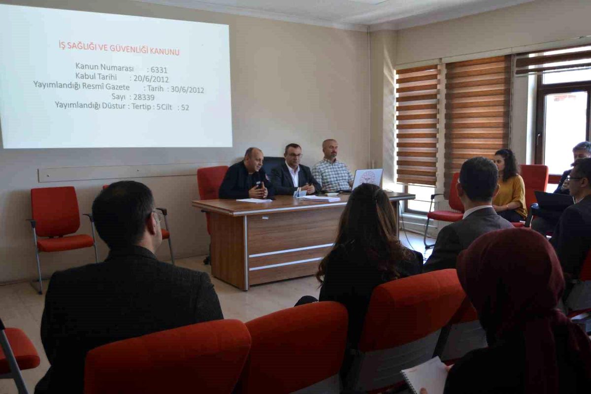 Afyonkarahisar’da İş Sağlığı ve Güvenliği Kurulu Toplantısı Gerçekleştirildi