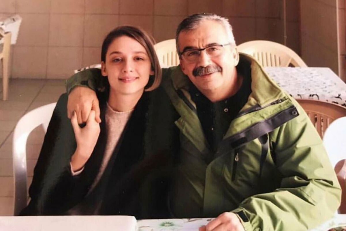 Ağır bakımdaki Sırrı Süreyya Başkan’ın kızından birinci bildiri: Diren baba