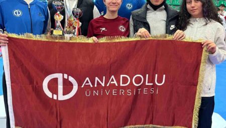 Anadolu Üniversitesi Atletleri Karşılaşmalarda Muvaffakiyet Kazandı
