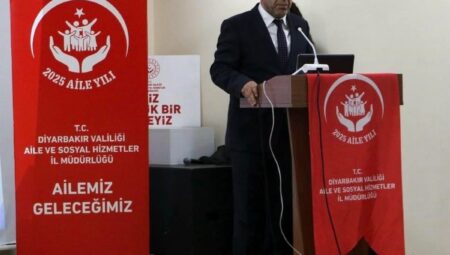 Diyarbakır’da Çocuk Hakları Söyleşisi Düzenlendi