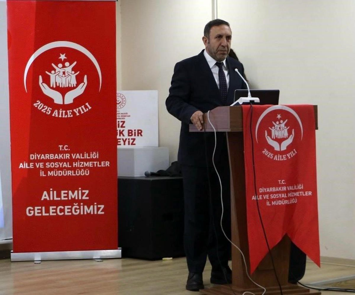 Diyarbakır’da Çocuk Hakları Söyleşisi Düzenlendi
