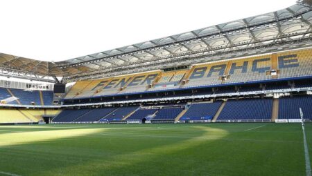 Fenerbahçe gelecek dönem alanında maç oynayamayacak