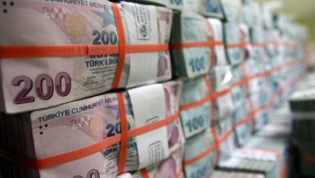 Gözler Merkez’in faiz kararında! Ekonomistler tıpkı iddiada birleşti