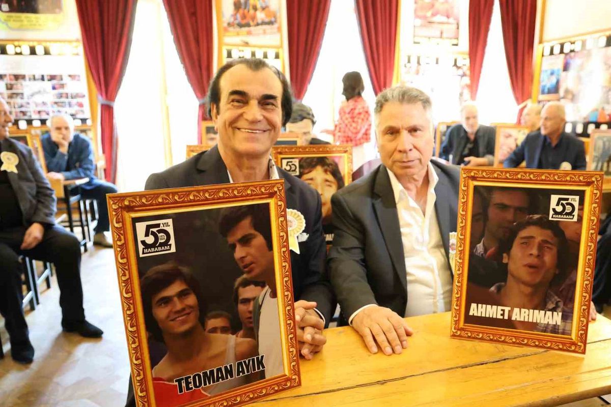 Hababam Sınıfı’nın efsane isimleri 50 yıl sonra bir ortaya geldi