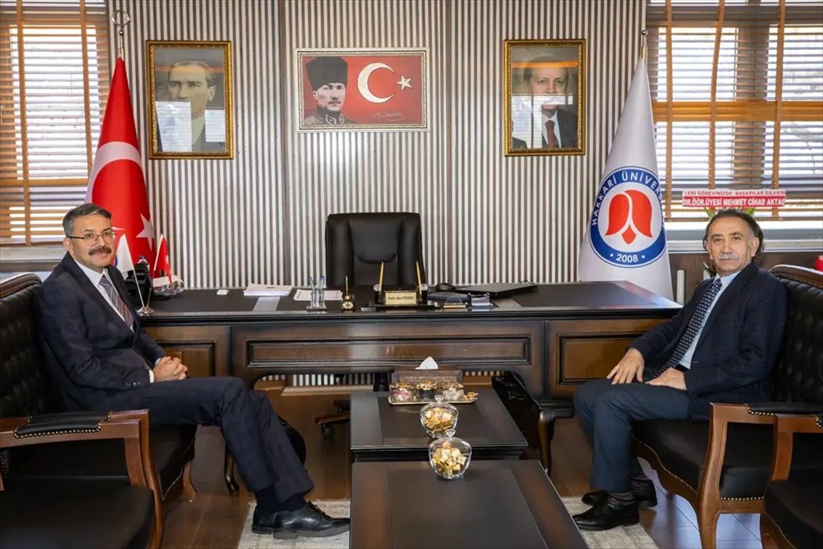 Hakkari Valisi Ali Çelik’ten Rektör Musa Gençcelep’e Ziyaret