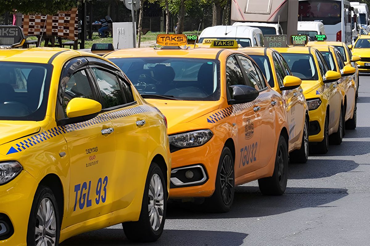 İBB Meclisi’nden kente 2 bin 500 taksi için onay çıktı