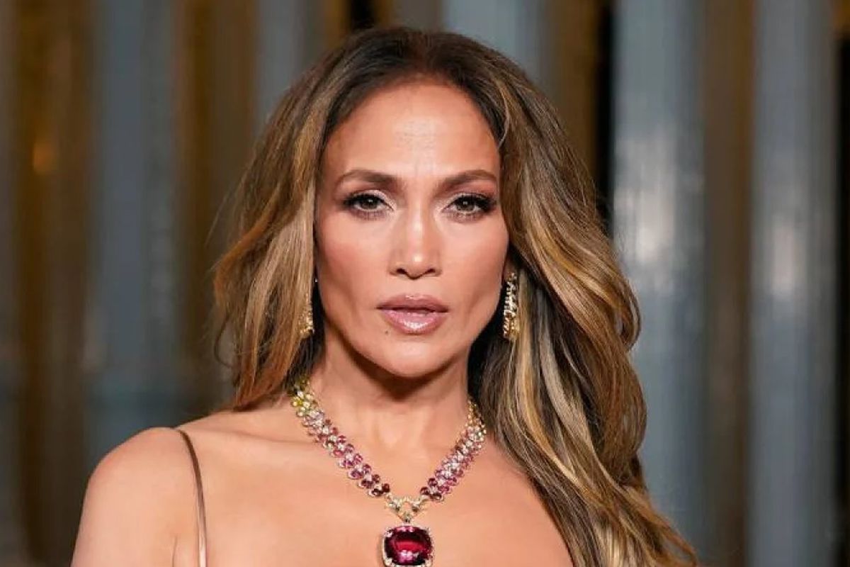 Jennifer Lopez Türkiye’ye geleceği tarih değişti