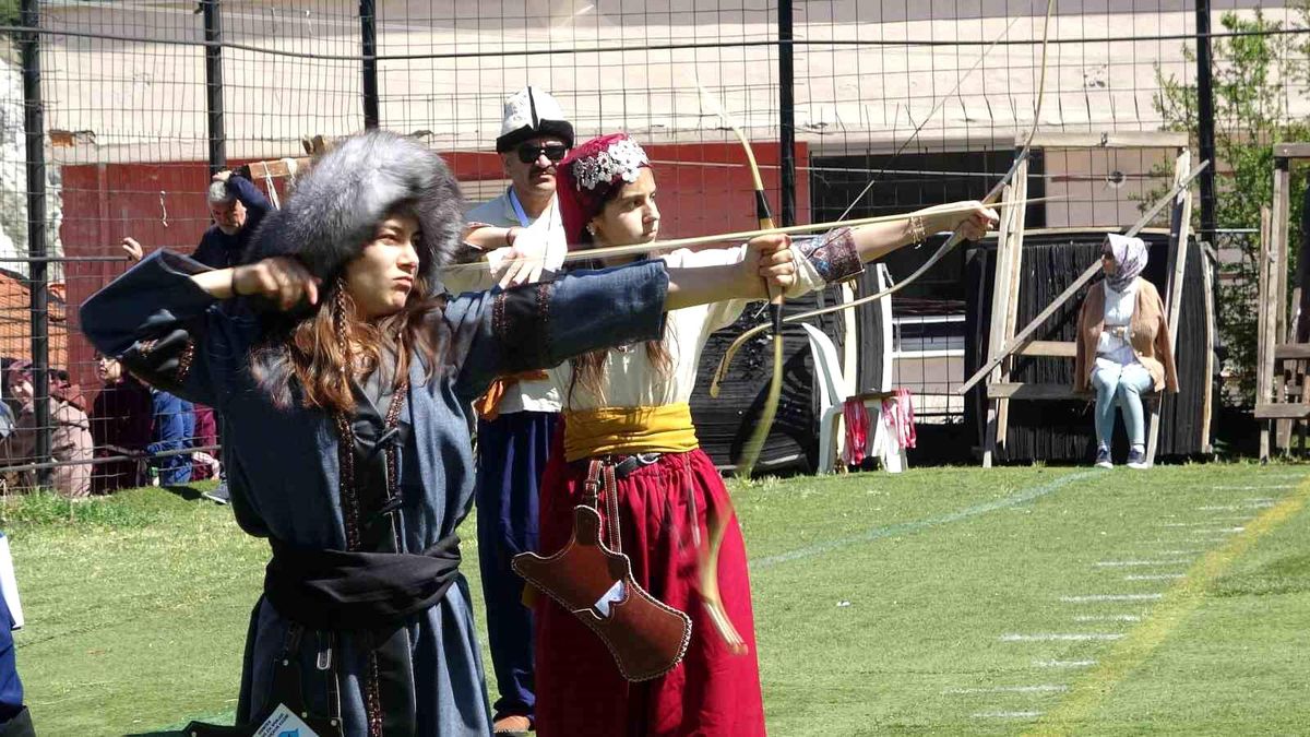 Kütahya’da Klasik Türk Okçuluğu Karşılaşmaları Coşkuyla Gerçekleşti