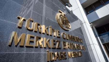 MERKEZ BANKASI FAİZ KARARI AÇIKLANDI! TCMB Nisan ayı faiz kararı ne oldu? Faiz düştü mü, arttı mı, sabit mi kaldı?