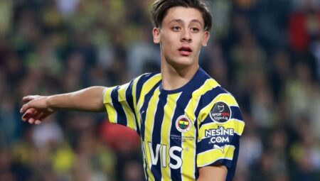 Performansı ağızları açık bırakıyor! Fenerbahçe yeni Arda Güler’ini buldu