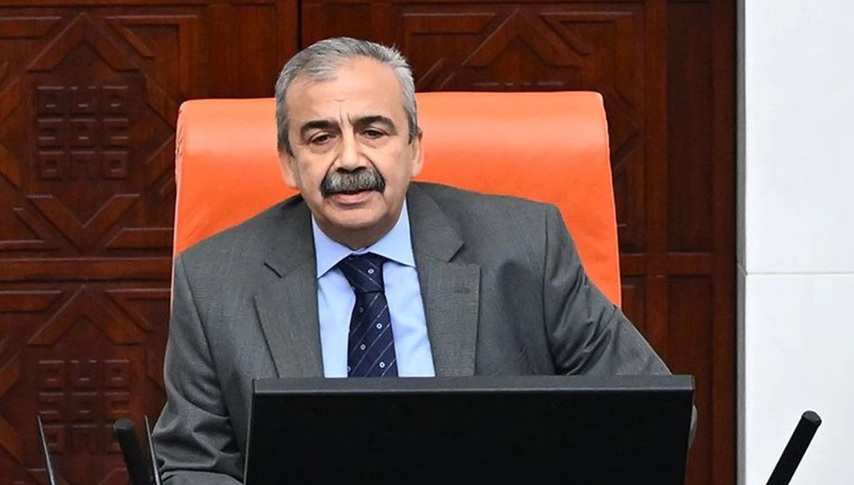 Sırrı Süreyya Lider kimdir, kaç yaşında, aslen nereli?