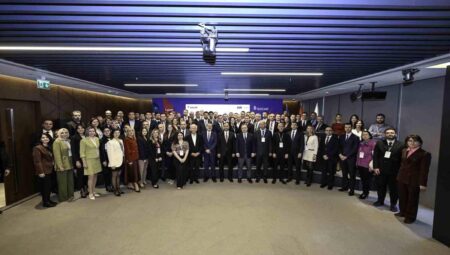 SOCAR Energy School Sertifika Programı Mezunlarını Verdi