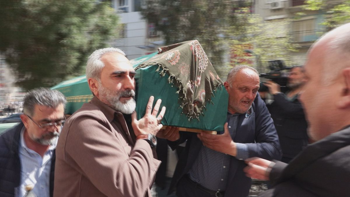 Tarkan Tevetoglu’nun Annesi Sevinç Tevetoğlu Son Seyahatine Uğurlandı