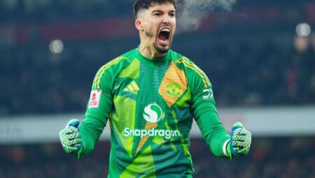 Tek bir kaideleri var! Altay Bayındır, Üstün Lig’e geri dönüyor